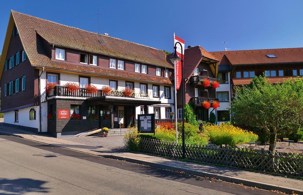 Hotel Hochfirst Lenzkirch Bagian luar foto